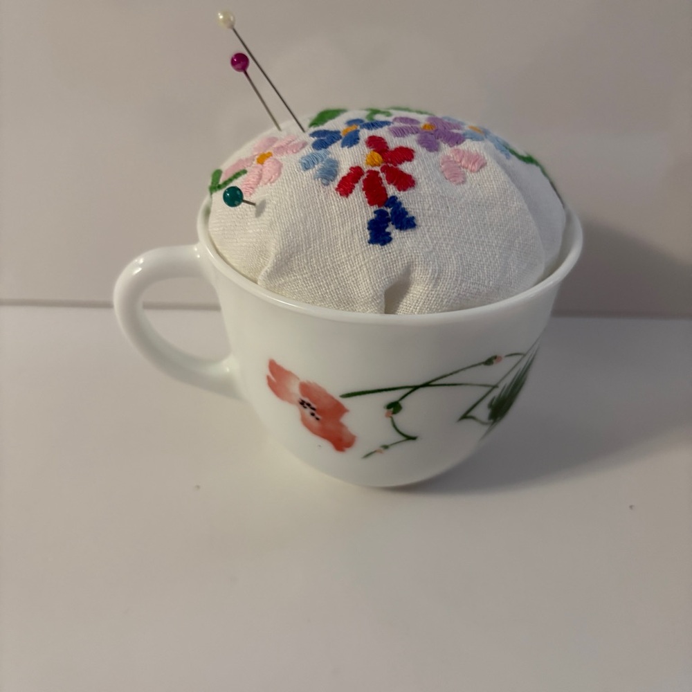 Floral Vintage Teacup Pin Cushion Harmonia tea cup